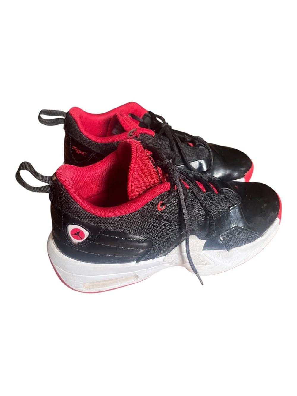 Nike Air Jordan Max Aura 6 GS Bred Sneakers Size 7Y Fits Womens 8.5 FQ8297-006